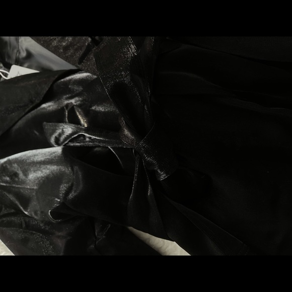 outerwear - Picture 5 of 9